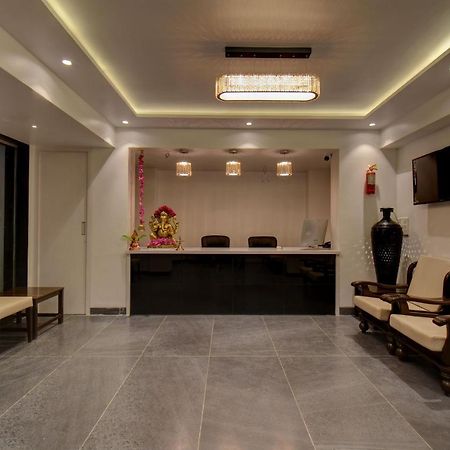 Elite Hotel Lonavala Bagian luar foto